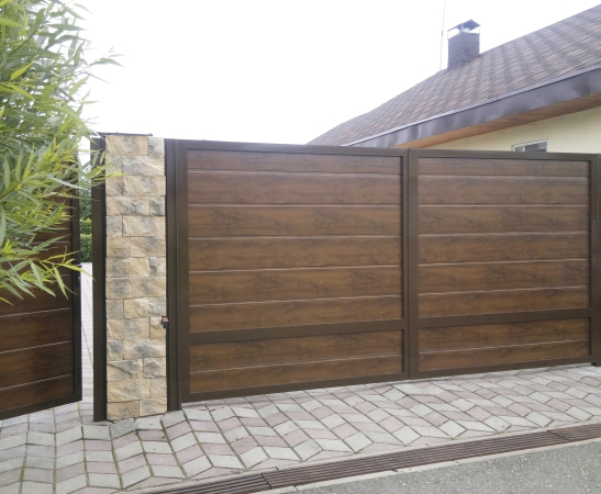 Распашные ворота в Михайловске