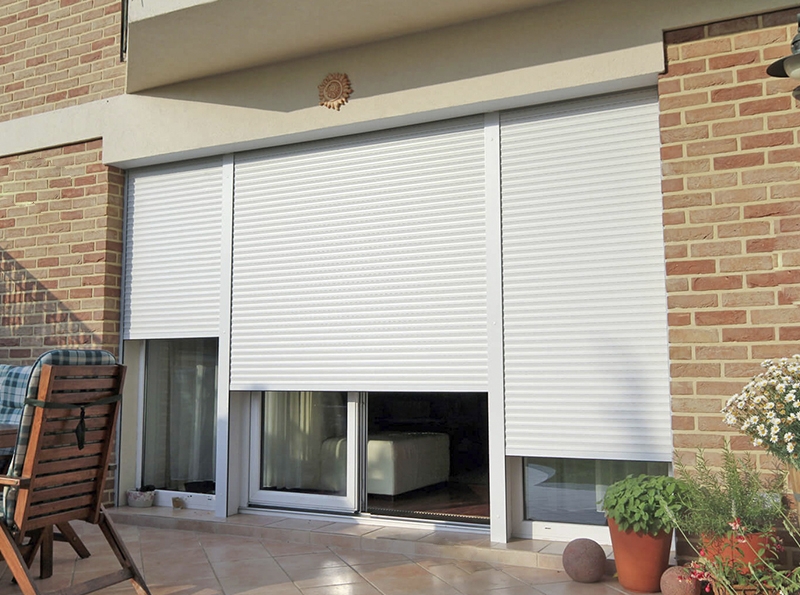 На двери в Михайловске